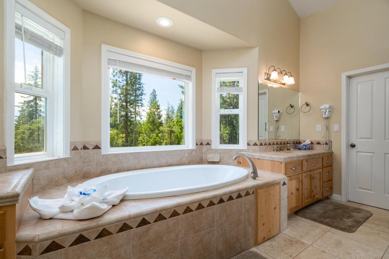 Moonrise Lodge - A Large Vacation Home In Mariposa Exterior foto
